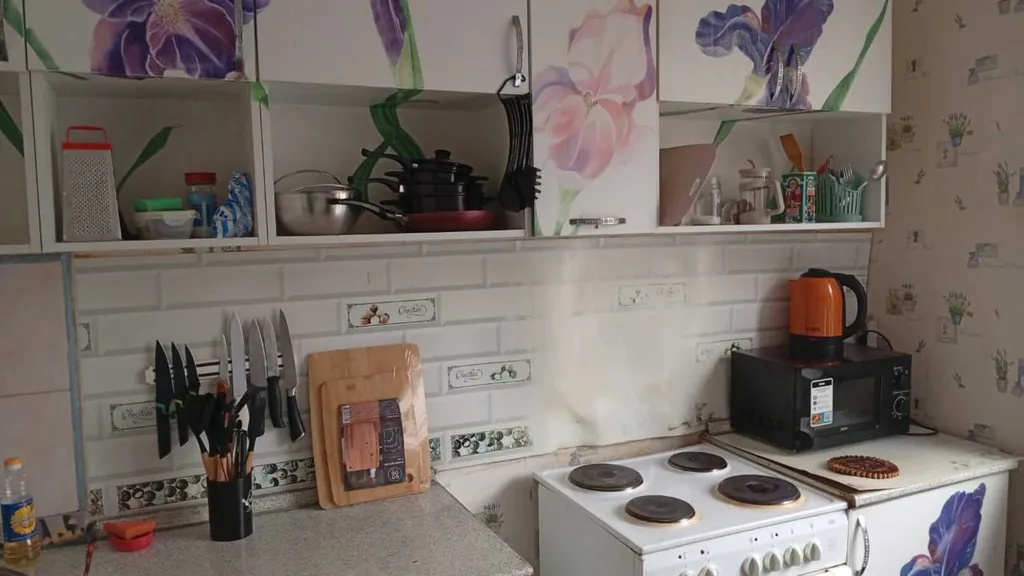 Комната с балконом, под ключ