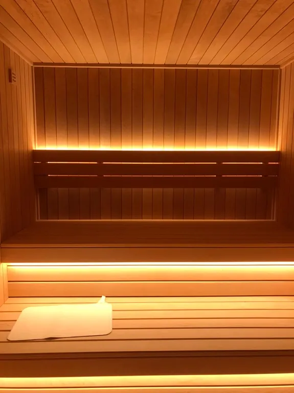 Коттедж Дом с панорамными окнами и печью для семейного отдыха, отдыха с детьми — Семеновское