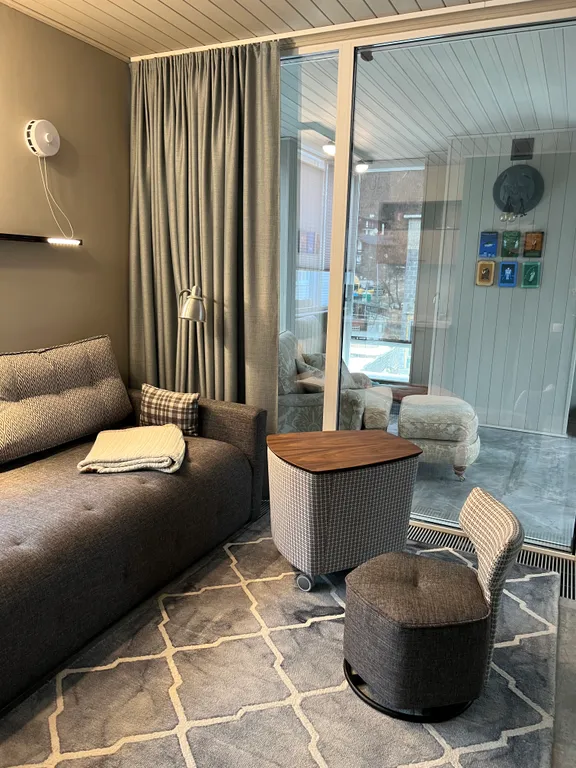 Светелка в доме Куб в кубе с видом на горы