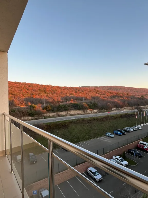 Студия с видом на море