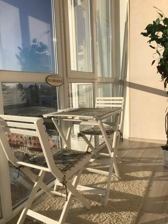 Студия на набережной с видом на Волгу