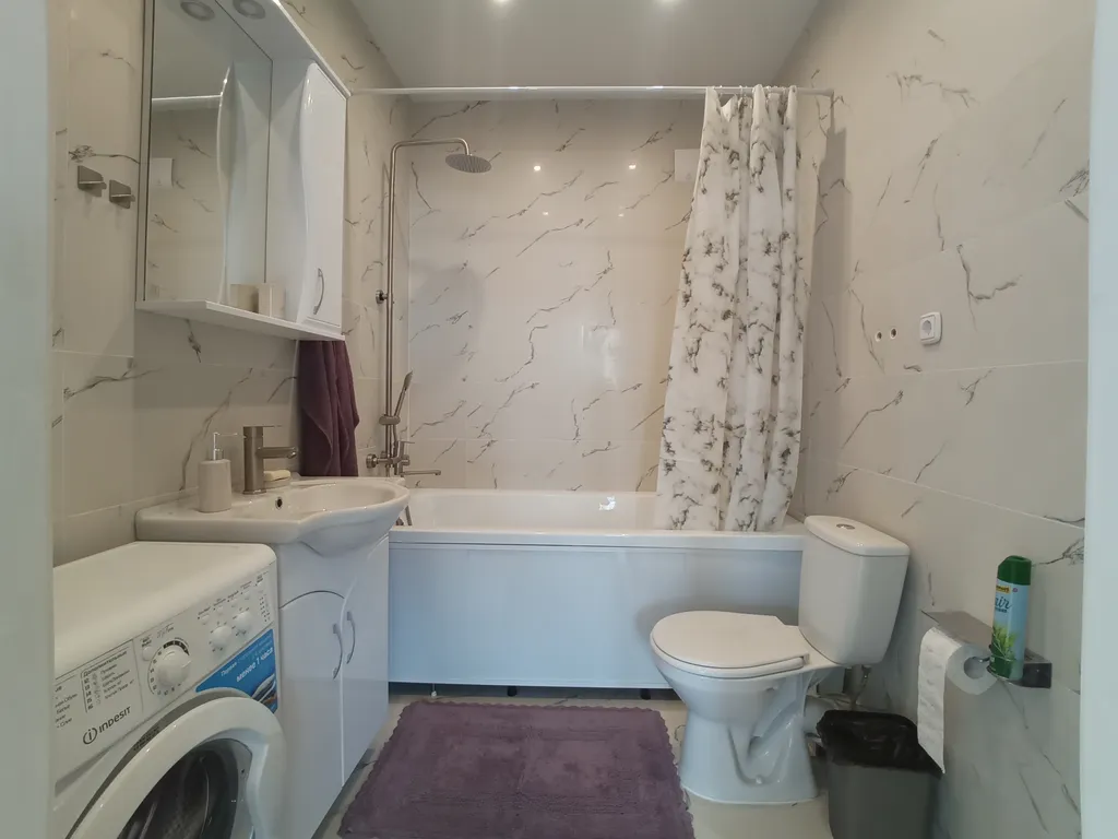 Свежая двушка в шаге от метро