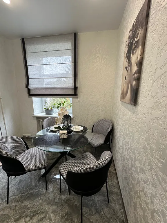 Стильная двухкомнатная квартира в тихом месте, центр города, цирк