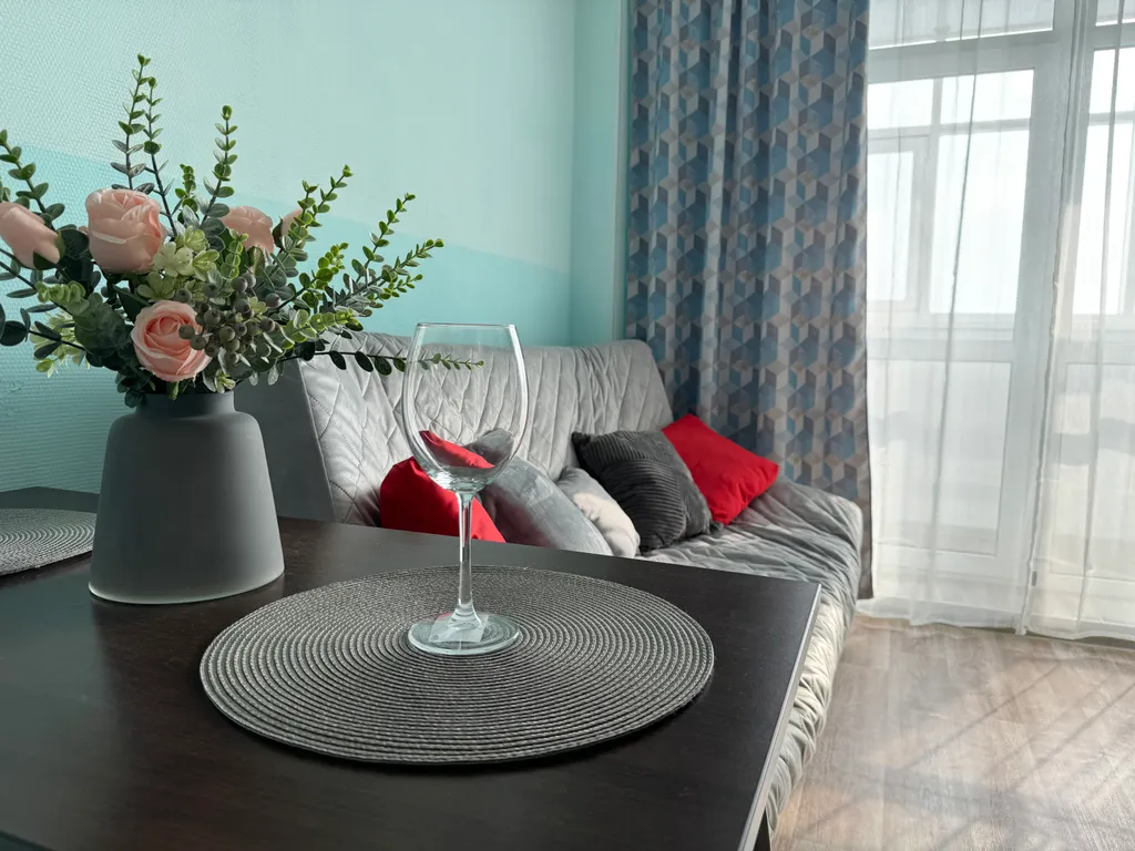 Уютная квартира в центре города с видом на Броско Молл