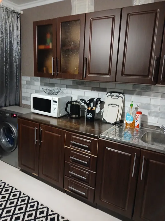 "Квартира в центре города с видом на горы"