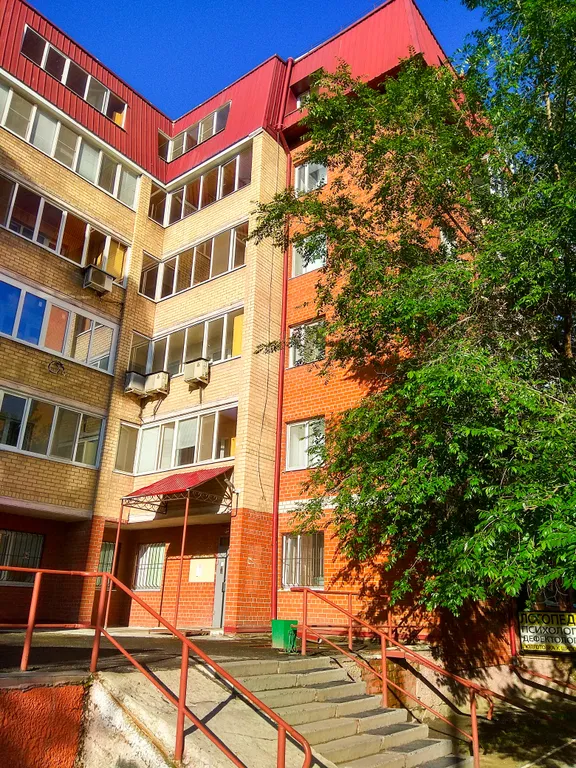 Квартира Двухкомнатная квартира рядом с ТЦ Кристалл — Тюмень