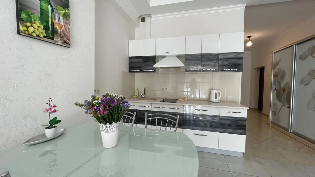 Квартира у пляжа "Изумрудный"