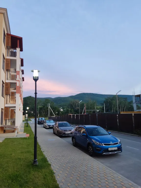 Уютная студия с видом на бассейны и горы