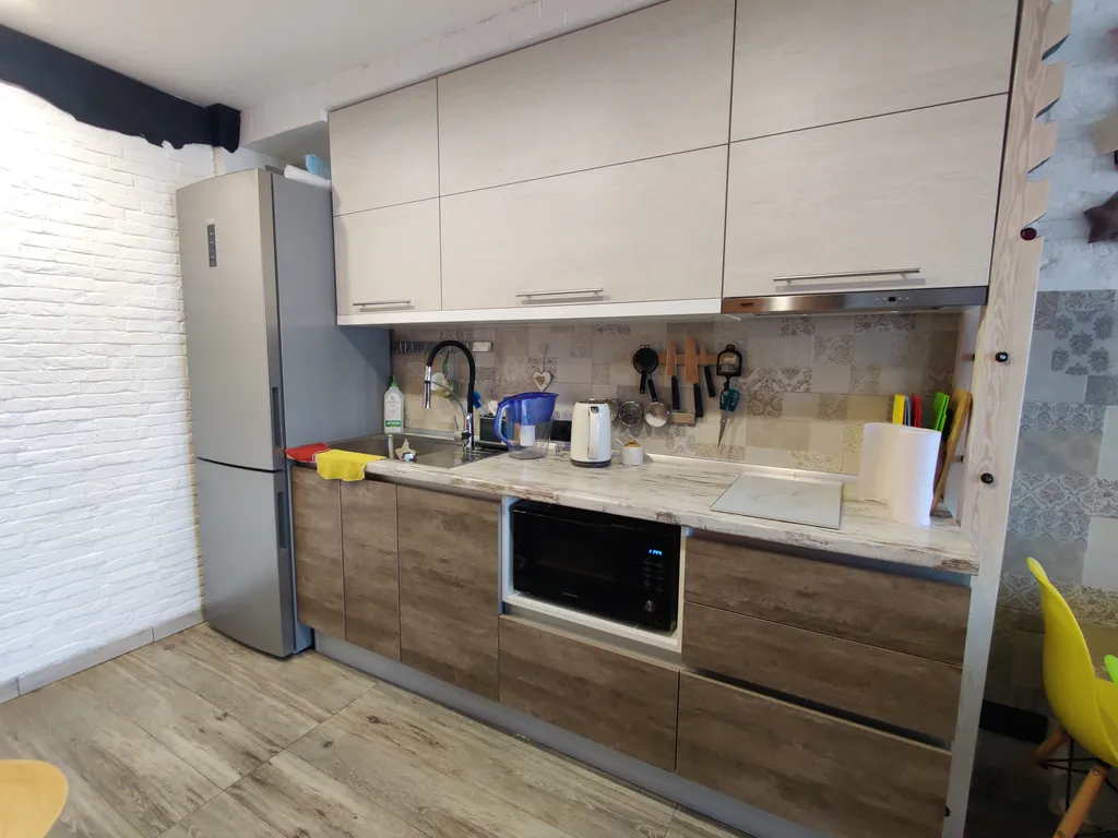 Просторный двухуровневый апартамент в стиле лофт в комплексе Меридиан