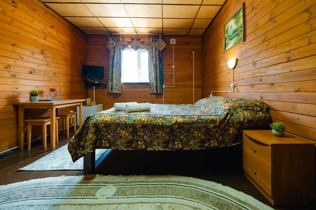 Квартира Двухместный номер эконом с 1 двуспальной кроватью и диваном — Веськово