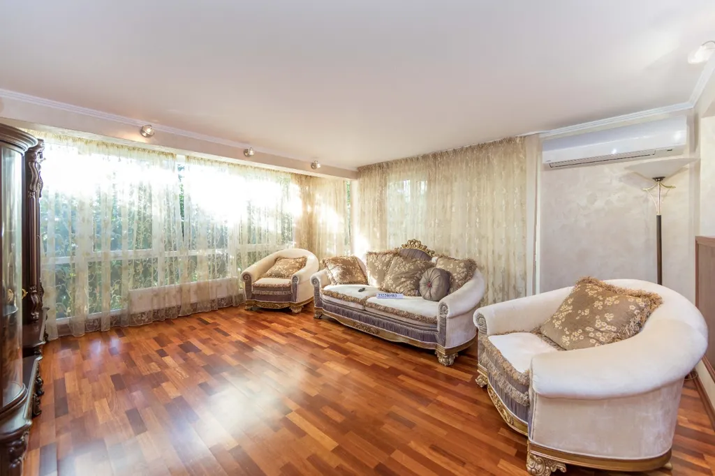 Уютный коттедж в самом центре