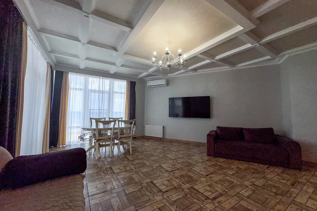 Апартаменты у моря с большой террасой и видом на рассвет