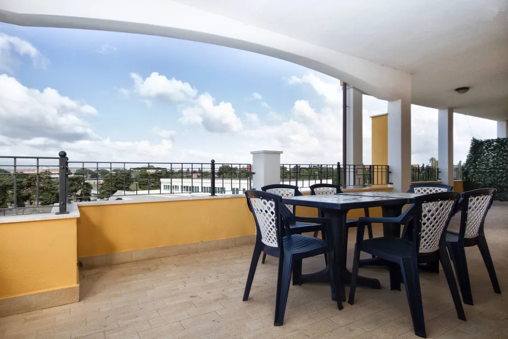 4-комнатная Квартира