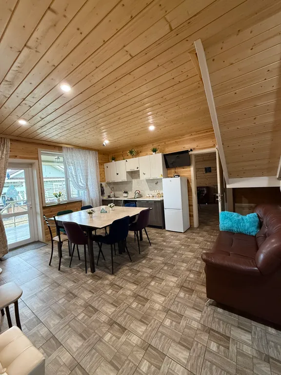 Уютный дом с большой верандой