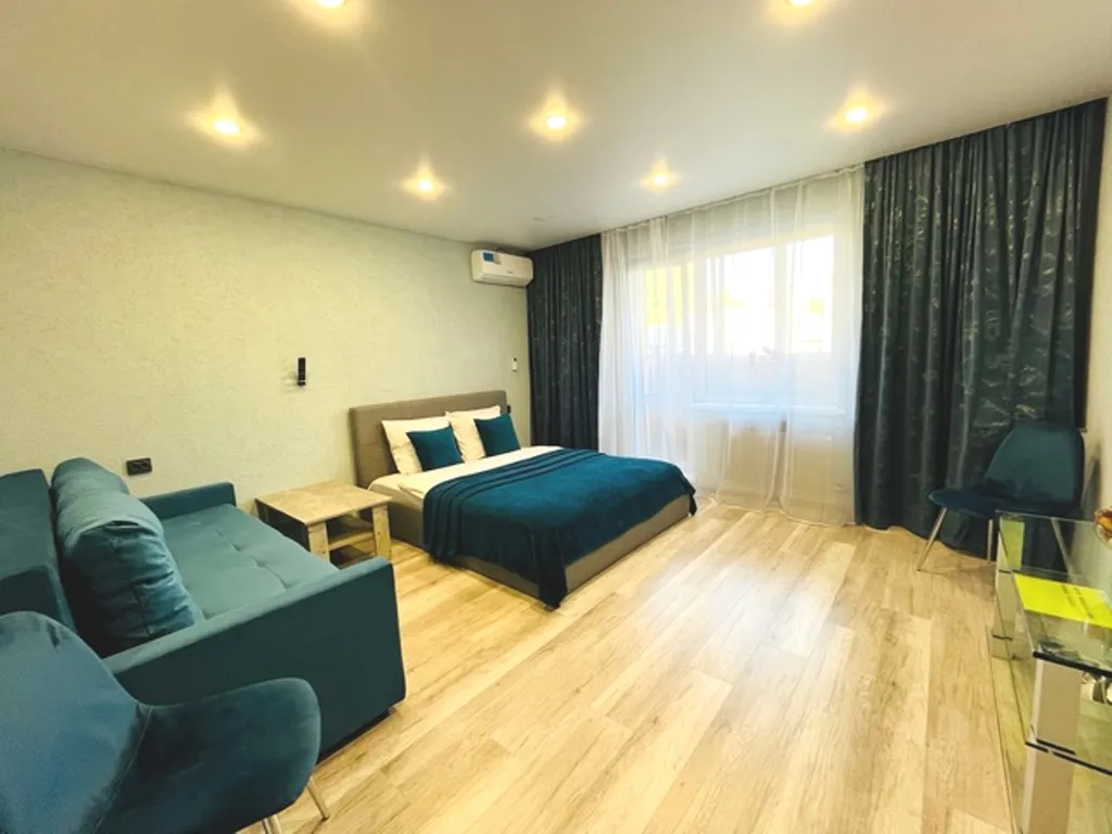 Новая 3-к квартира рядом с Алмазом — аренда посуточно в Челябинск