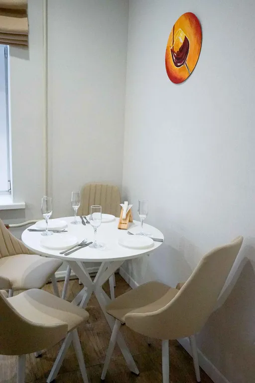 Уютная 3-комнатная квартира в сталинке в центре города