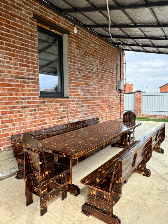 Уютный дом у озера