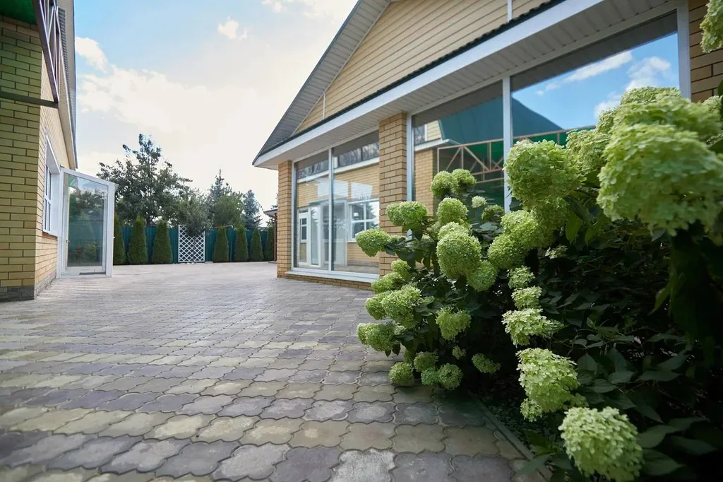 Дом на участке 10 соток