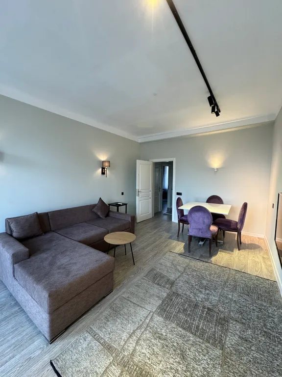 Квартира у берега Каспия, с новым ремонтом, две просторные комнаты