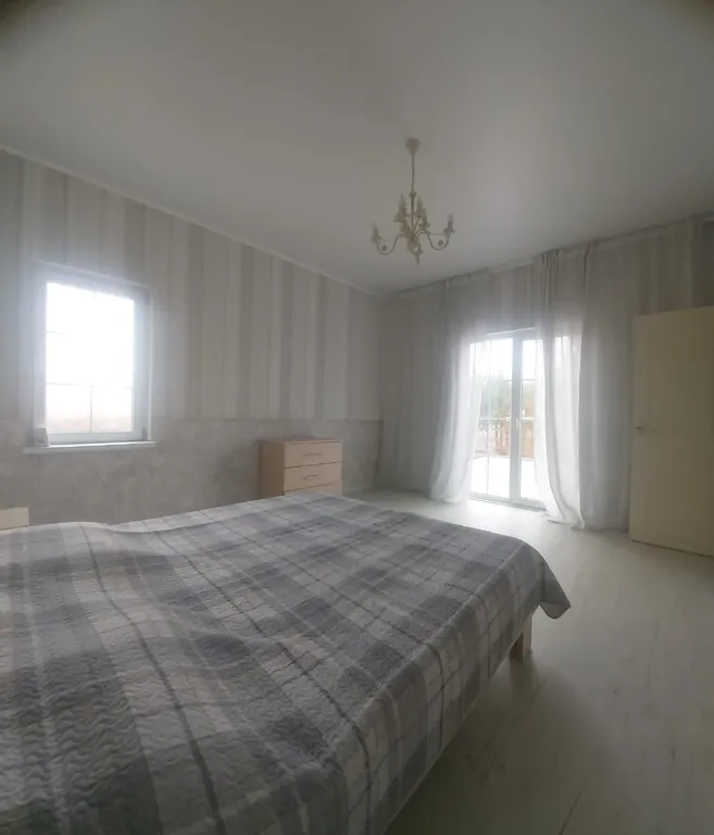 Дом с террасой на берегу моря