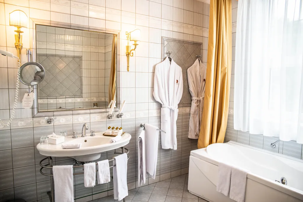 Представительский люкс с видом на море и балконом