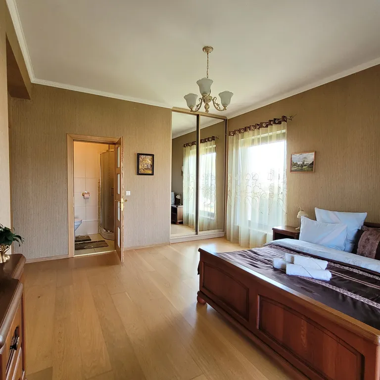 Вилла Морская - уютный дом с бассейном на берегу Балтийского моря