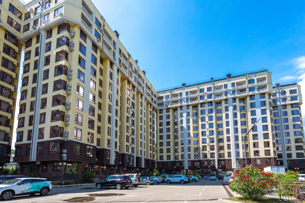 Стильная большая квартира Кватро 128 с балконом