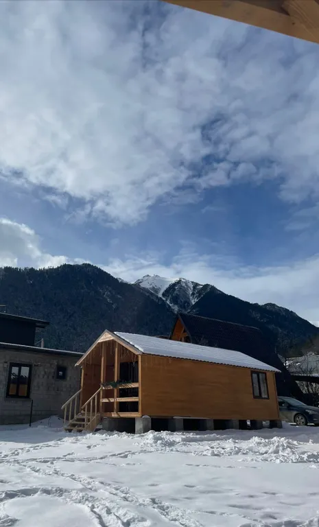 Коттедж Барнхаус с видом на красивый пейзаж Домбайских гор — Теберда