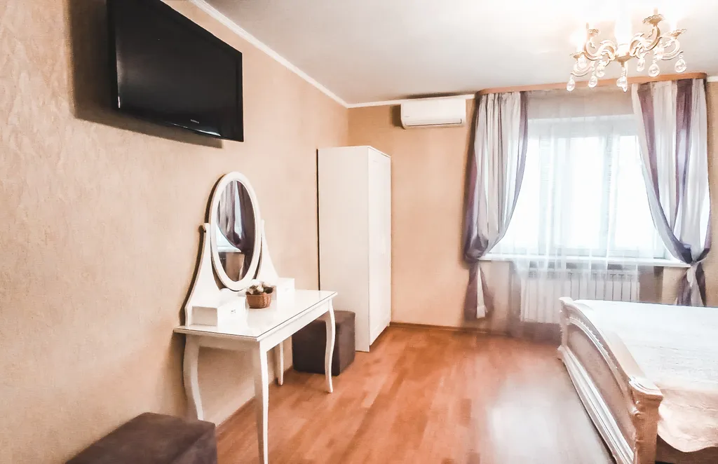 Двухкомнатная квартира центр площадь Ленина