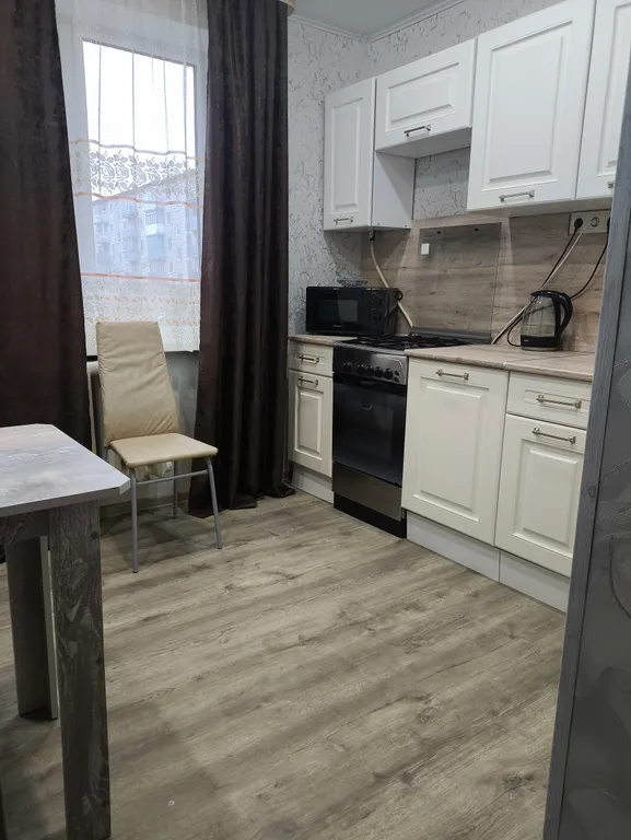 Чистая уютная квартира — аренда посуточно в Псков