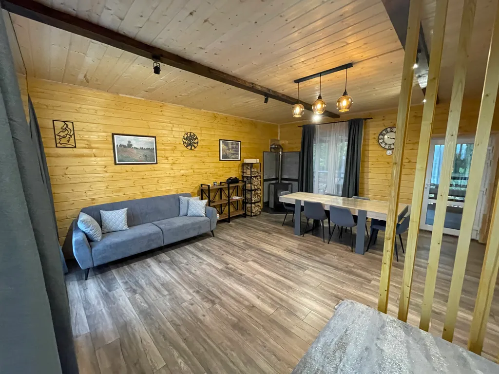 Домик у леса