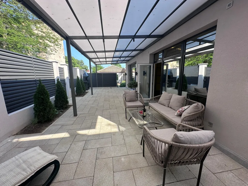 Квартира Апартамент с красивой террасой — аренда посуточно в Керчь