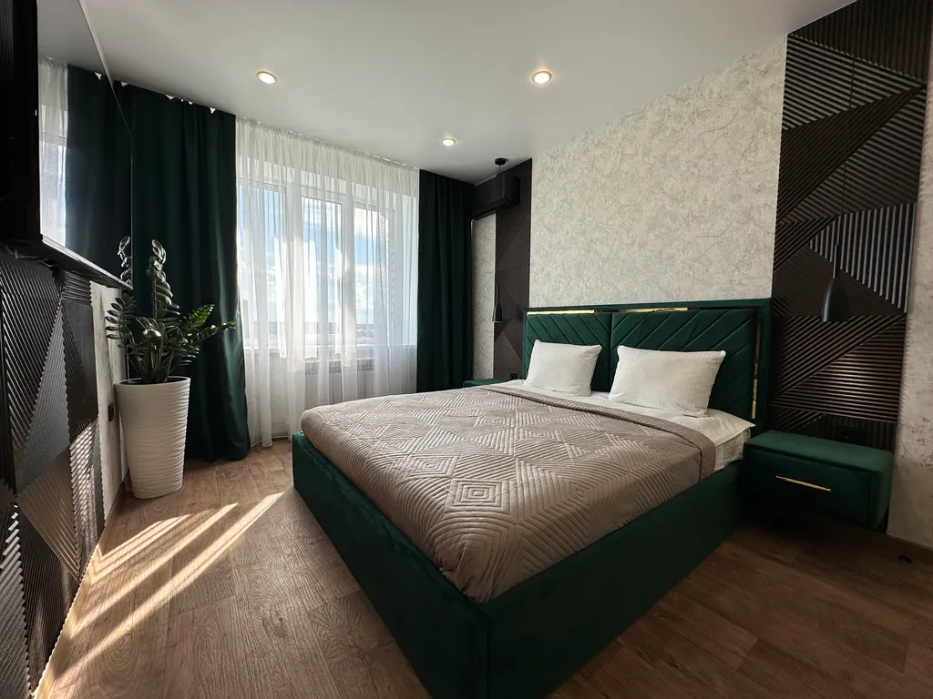 Шикарная квартира с панорамными окнами и видом на парк