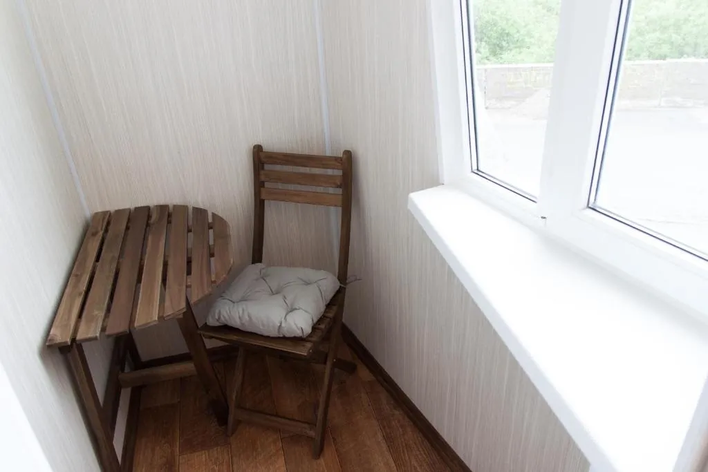 Двухместные апартаменты с двумя  односпальными кроватями и балконом