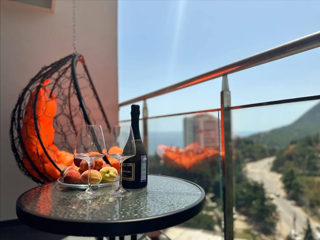 Квартира Апартаменты с видом на море и горы в доме бизнес класса — аренда посуточно в Алушта