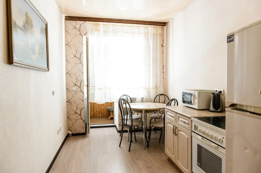 Двухкомнатная квартира на Коммунистической 21/1