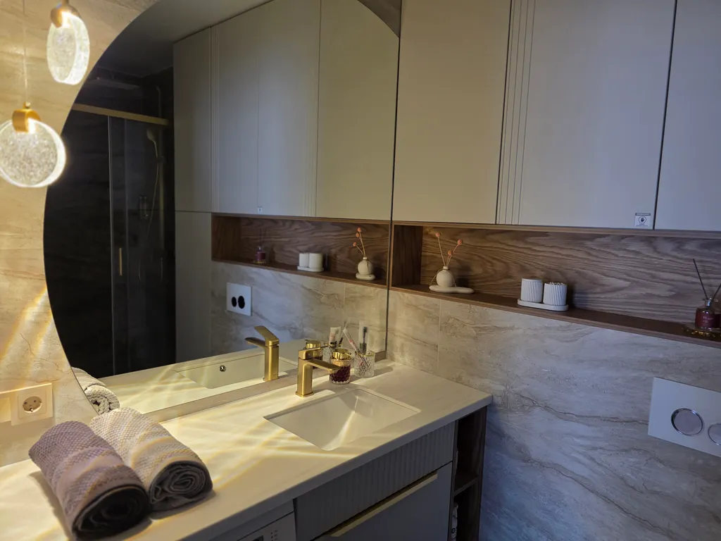 Новая светлая квартира с дизайнерским ремонтом