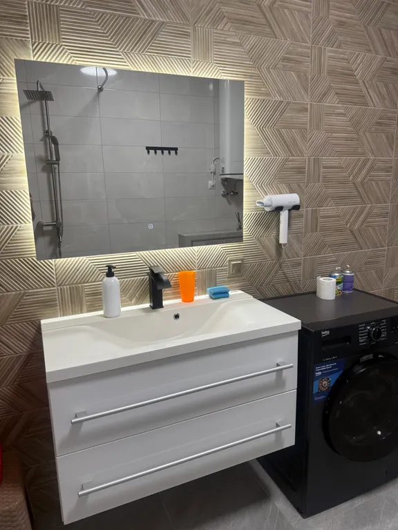 Уютный дом в черте города, 10 минут пешком до центра