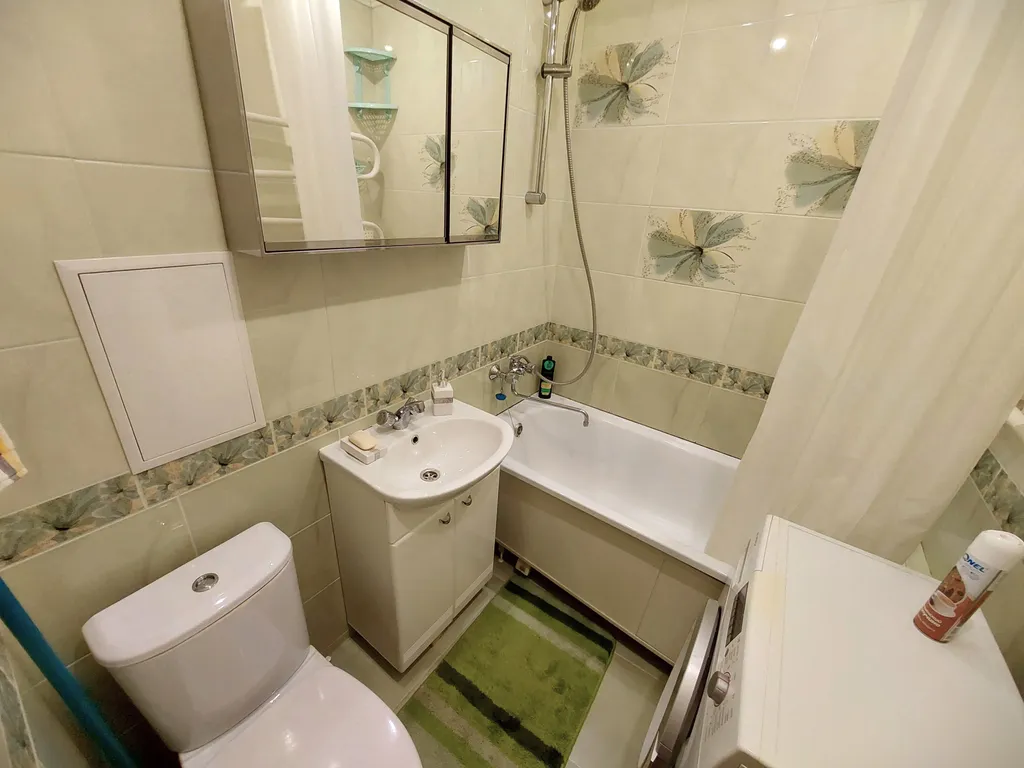 Двушка в тихом дворе