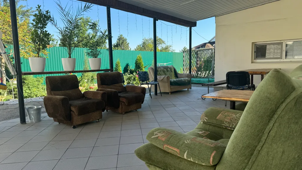 Коттедж Гостевой дом в центре города (только для проживания) — Элиста