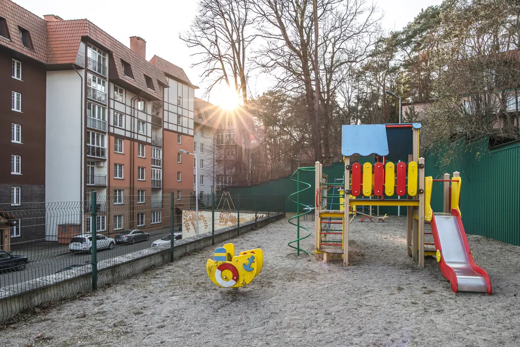 Студия с озером в вашем окне