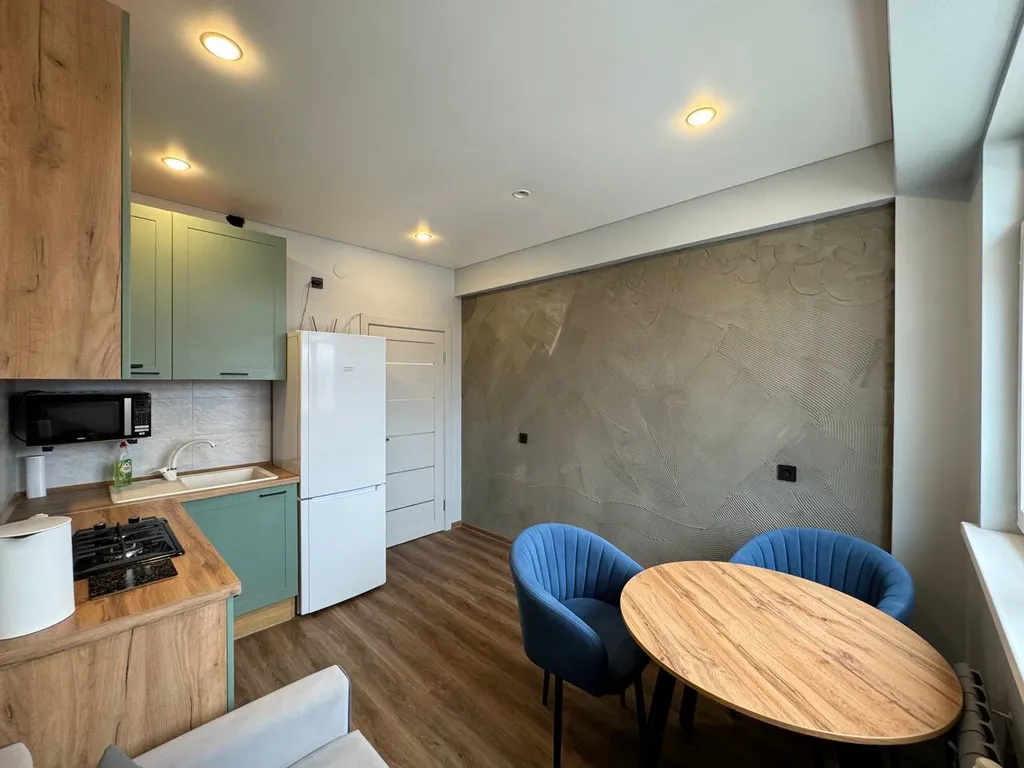 Панорамные апартаменты с новым ремонтом и видом на горы