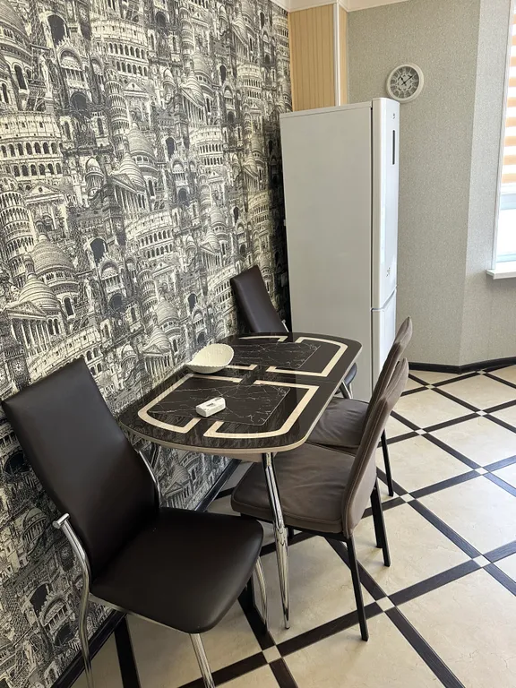 Уютная квартира с видом на город и горы