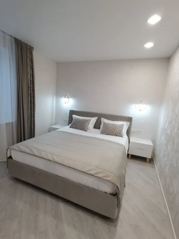 Новая 2-комнатная квартира в самом центре города