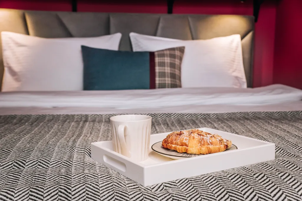 Стильные дизайнерские апартаменты на берегу реки Волга