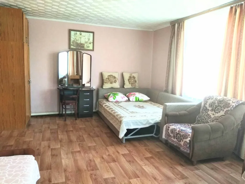 Коттеджи с бассейном