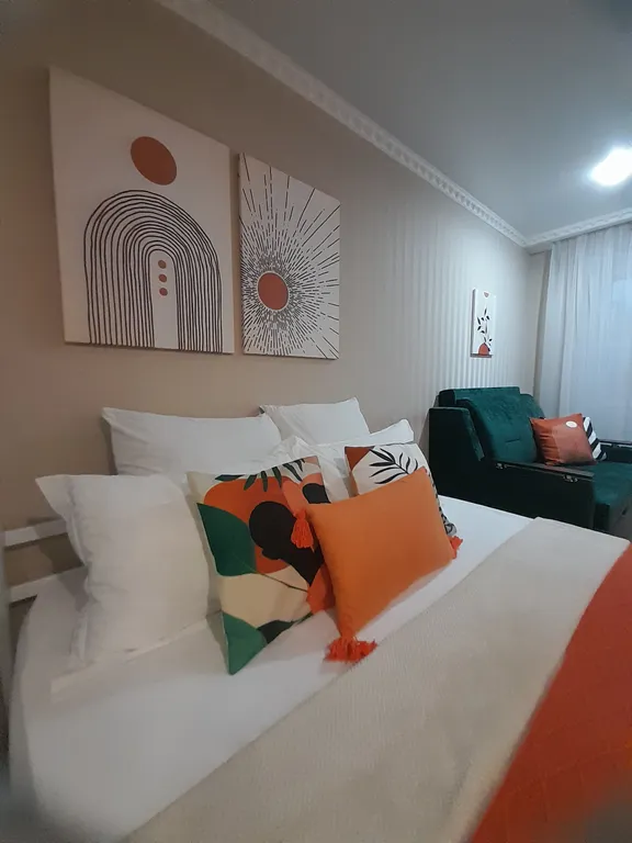 Уютная квартира с отчетными документами — аренда посуточно в Шахты