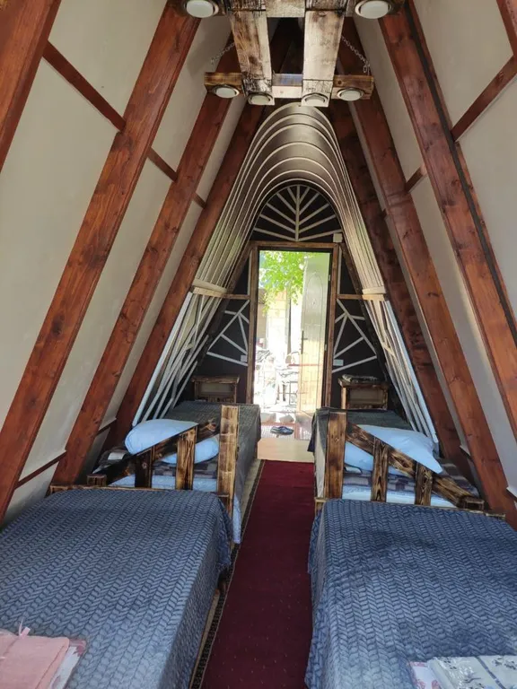 Уютные домики с видом на водохранилище