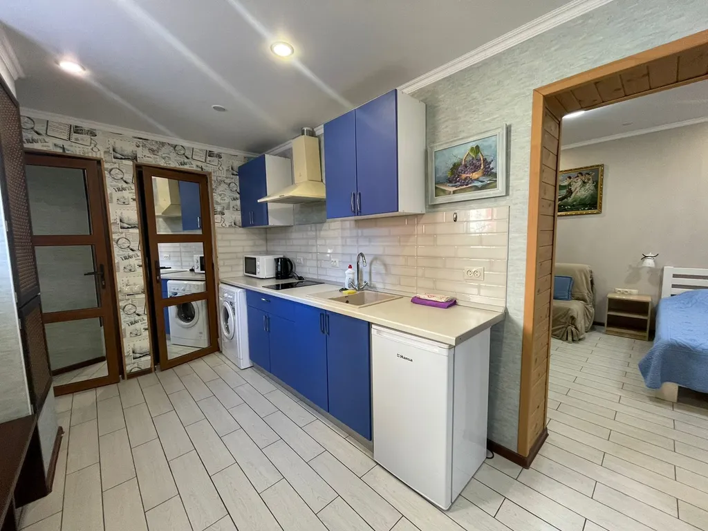 Виноградный домик 2-комнатный с кухней у Парка и Цветник