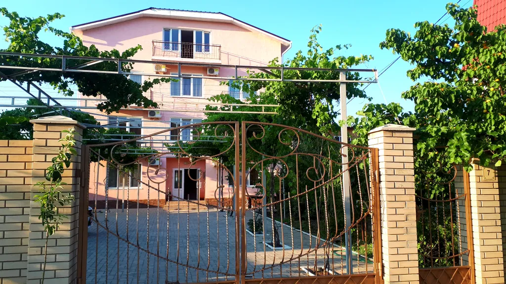 Квартира "Номер улучшенный с видом на горы" — аренда посуточно в Коктебель